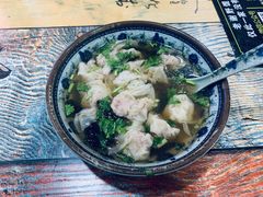 招牌野馄炖-老谢野馄饨(延安路店)