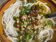 -花溪牛肉粉(八鸽岩店)