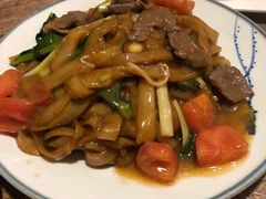 湿炒牛河-李记潮汕砂锅粥(营福路店)