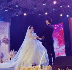 点击看大图 -拉瑞娜LaReine婚纱礼服高级定制