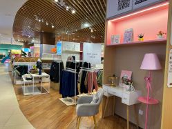 -孩子王(建邺金鹰世界店)