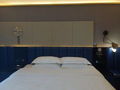 -Ting无边际江景酒店(重庆解放碑云端之眼店)