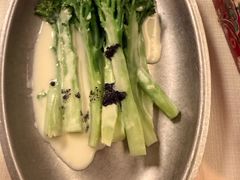 奶油酱配西兰苔-龟兹KUCINA·新疆菜(前滩L+PLAZA店)