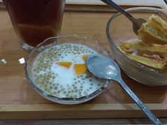 -佰搭果·广式茶餐厅(西华路店)