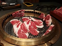 -铭牛烧肉·和牛海鲜自助(高新月牙湖店)