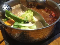 -呷哺呷哺(万达新世界店)