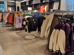 -H&M(鹏欣水游城店)