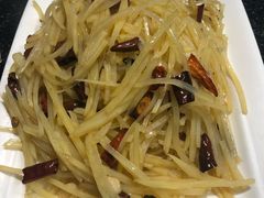 土豆丝-青麻椒川菜小馆(群力新苑店)