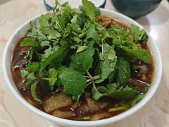 -铭记嘎洒生态鳝鱼(迎春街店)