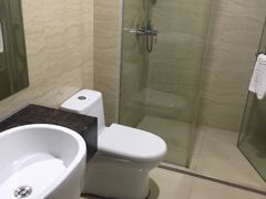 -湛江远扬YOUNG咖啡主题酒店(赤坎老街店)