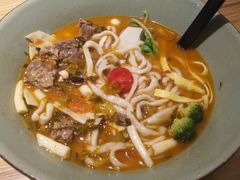 特制雪菜牛腩面-陳八两面家(滨江天街店)