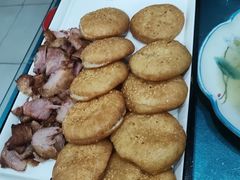 -龙香居海鲜浑锅家常菜·特色驴肉