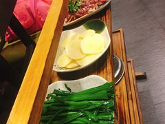 -燚店·铁板鱼蛙·烤肉·烤串(北新桥店)