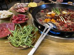 -周幺妹重庆老火锅(银泰城总店)