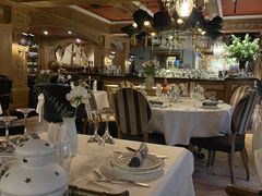 大堂-火车头法国西餐厅