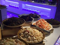 -海吃海喝海鲜烤肉餐厅