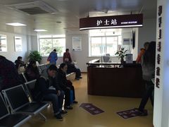 候诊室-上海大学附属上海和平眼科医院
