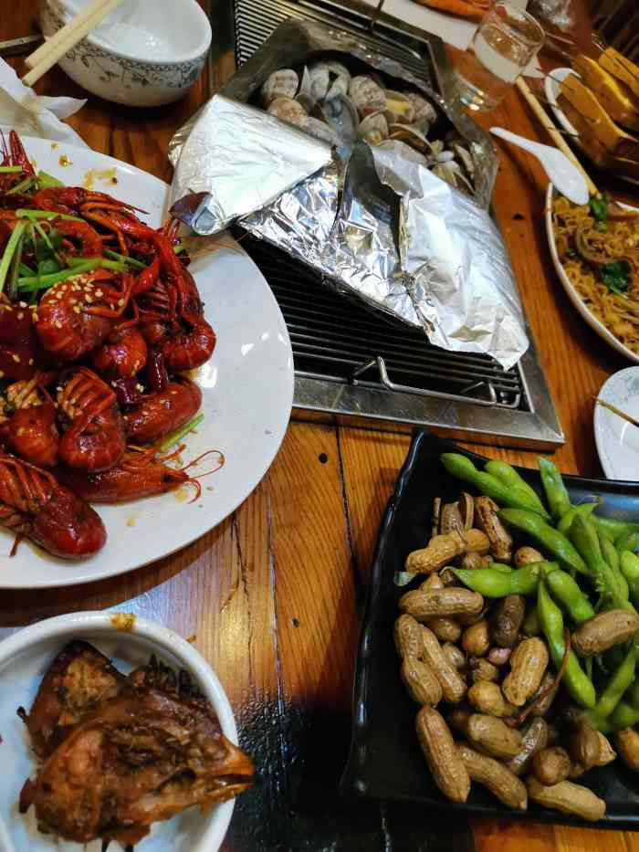 大连胖姐活羊烧烤家乡菜(锦绣店)-"胖姐烧烤在大连一直都很有名,主要