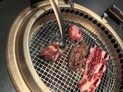 -铭牛烧肉·和牛海鲜自助(高新月牙湖店)