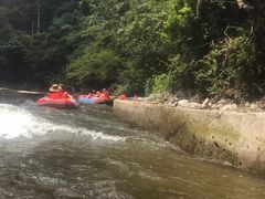 -仙人谷漂流景区
