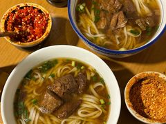 -矮子粉店1985·长沙米粉(湘春路店)