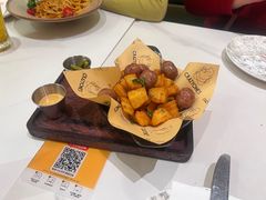 阿尔塞斯香肠配香草土豆-CRAZYONES克芮旺斯西班牙餐厅(苏州中心店)