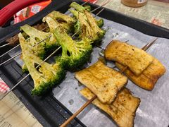 烤杏鲍菇2串-蚝火爆·烧烤餐厅