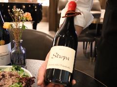 -wineapp葡萄酒餐吧(外滩金融中心店)
