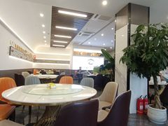 -洪平血旺椒麻鸡雅鱼饭店(熊猫大道店)
