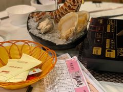 -鲜入围煮花胶鸡海鲜火锅