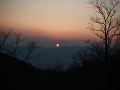 -鬼笑石后山停车场