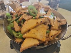 -鹤乡东北菜(崮山路店)