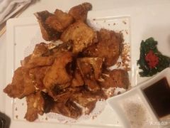 炸鱼骨-红门金汤·港式火锅(英皇集团中心店)