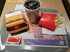 -麦当劳(中山公园龙之梦店)
