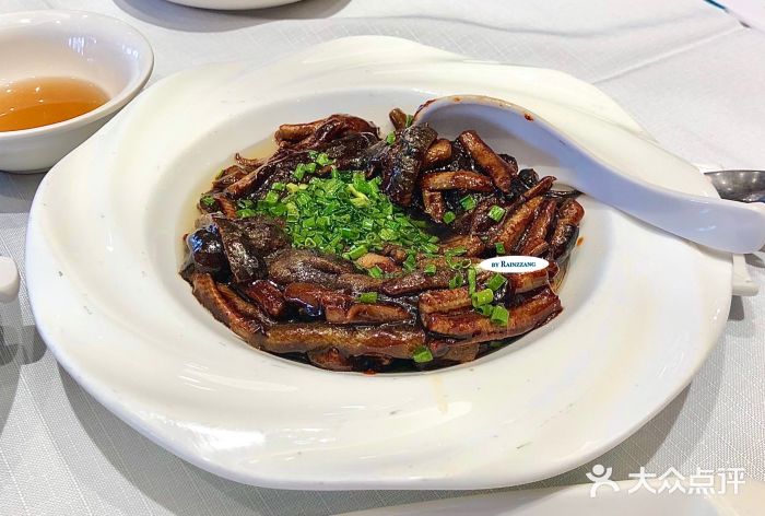 新雅粤菜馆(南京东路店)响油鳝丝图片