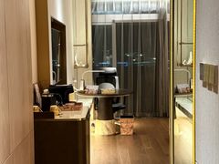 -苏州金鸡湖中茵皇冠假日酒店