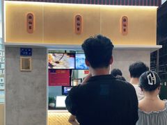 门面-八婆婆烧仙草(中山路店)