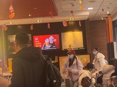 -麦当劳(汉口火车站候车室店)