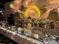 -Shift cocktail bar鸡尾酒吧