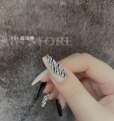 -恐龙·美甲美睫