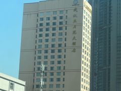 -武汉五月花大酒店(武昌火车站中南路地铁站店)