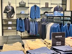 -百年港湾奥特莱斯(香炉礁店)