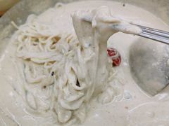 -亲昵春川鸡排(韩国美食街店)