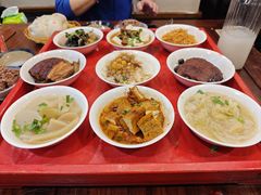 -蓝田九大碗民俗食府(蓝田店)