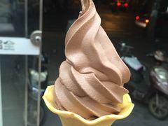 -全家便利店(洛川东路店)