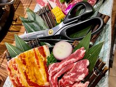 -明洞阿姨·韩式酱蟹烤肉·创意料理(三元桥店)