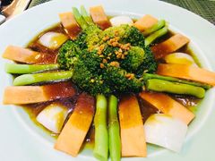 -Lam Vien Restaurant