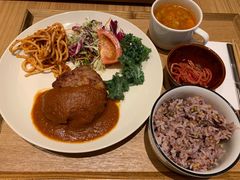 汉堡肉套餐-Café & Meal MUJI(北京坊店)