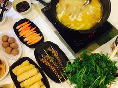 -鲜入围煮花胶鸡海鲜火锅