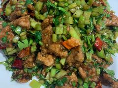 怪味牛柳-恩宏德餐馆(平山道店)